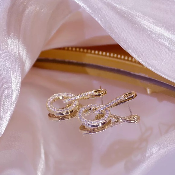 Infinity earrings gold plated - Picture 3 of 6